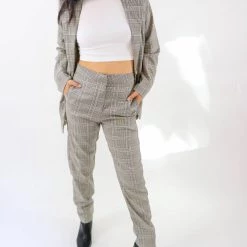 Best reviews of 😍 Fore 👩 women Wear It Well Plaid Pants in Dark Grey ❤️ -Deals ILIA Beauty Store 44a8cb56958041f9b496299f8fe77623 1080x