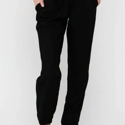 Brand new 👏 Velvet Heart 👩 women Mckay Jogger Pant in Black 🤩